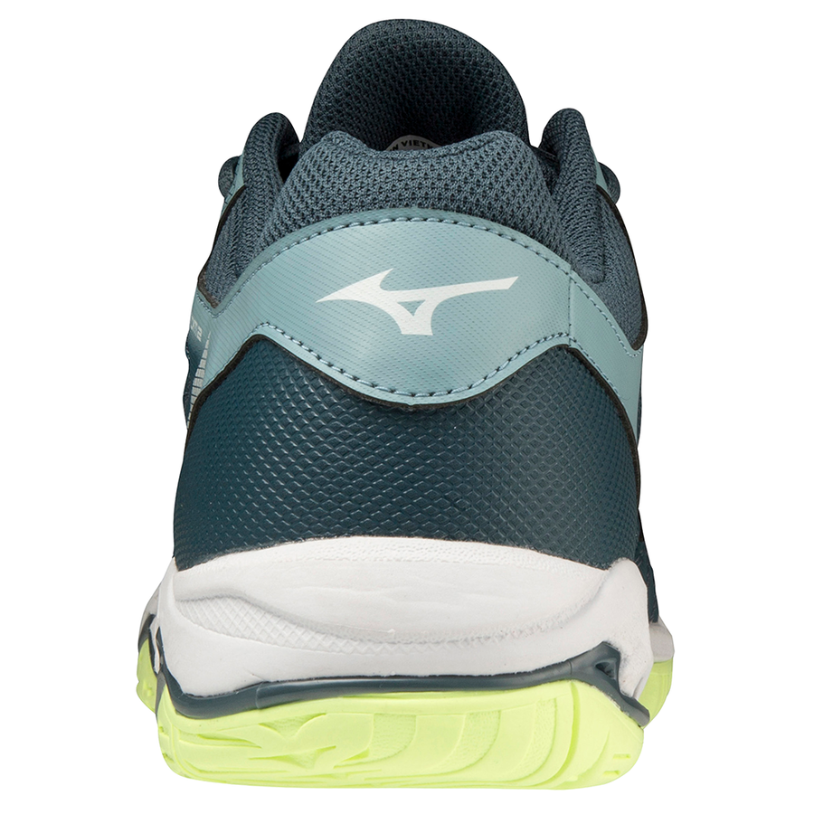 Mizuno Wave Phantom 2
